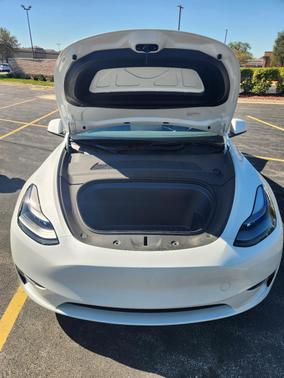 White 2023 Tesla Model Y Long Range
