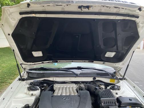 2003 Hyundai SONATA Base
