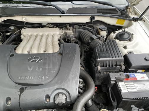 2003 Hyundai SONATA Base