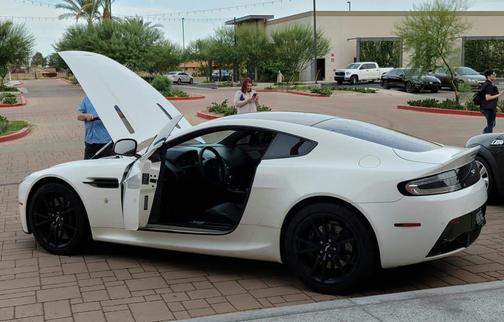 2013 Aston Martin V8 Vantage Base