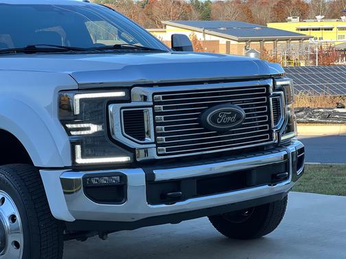 2022 Ford F-450 Lariat