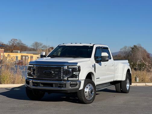 2022 Ford F-450 Lariat