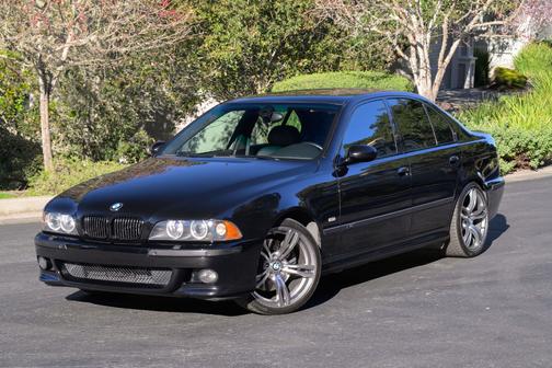 2001 BMW M5 Base