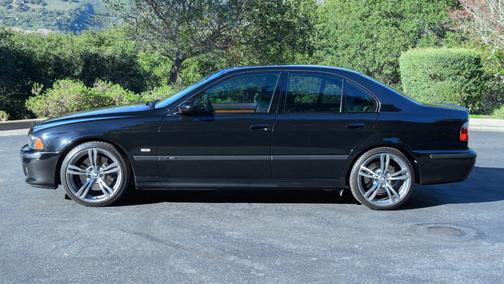 2001 BMW M5 Base