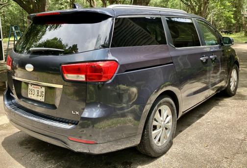 2017 Kia Sedona LX