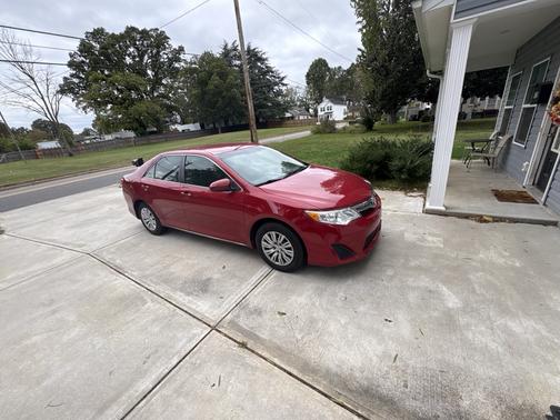 2014 Toyota Camry LE
