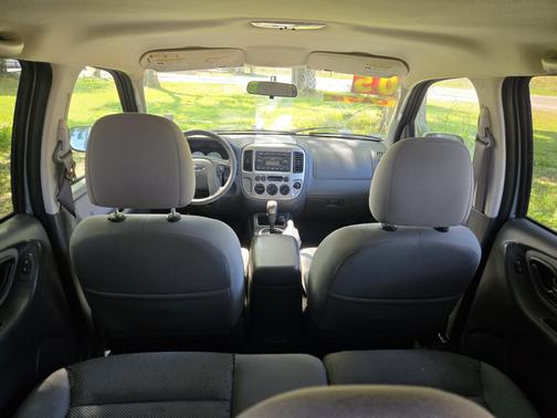 2005 Ford Escape XLT