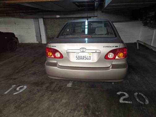 2003 Toyota Corolla LE