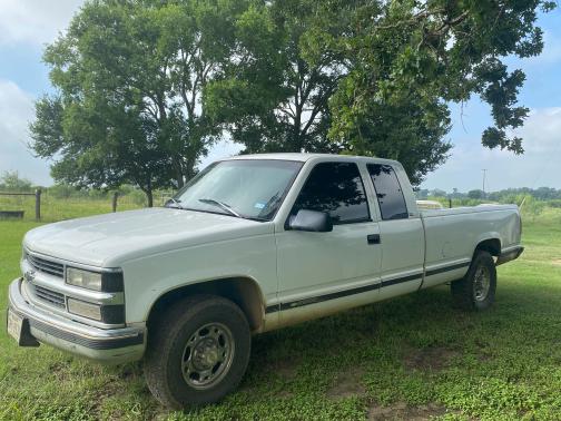 White 1997 Chevrolet 2500 H/D Extended Cab