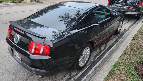 Black 2012 Ford Mustang V6