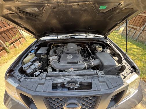 Gray 2016 Nissan Frontier SV