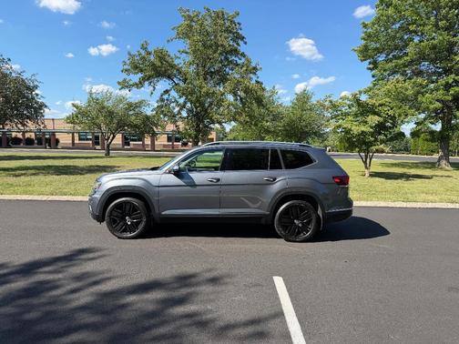 Gray 2019 Volkswagen Atlas 3.6L SEL Premium