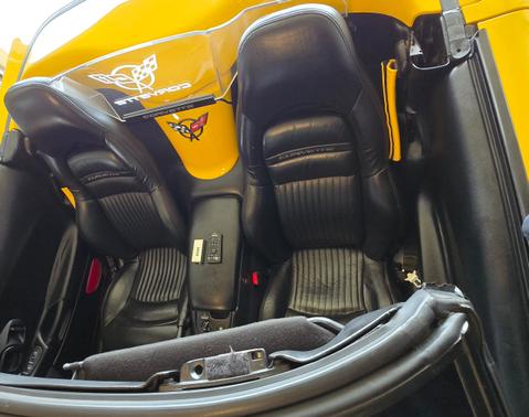 2004 Chevrolet Corvette Base