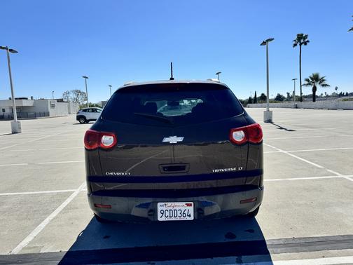 Purple 2010 Chevrolet Traverse LT