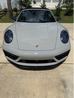 2022 Porsche 911 Carrera GTS