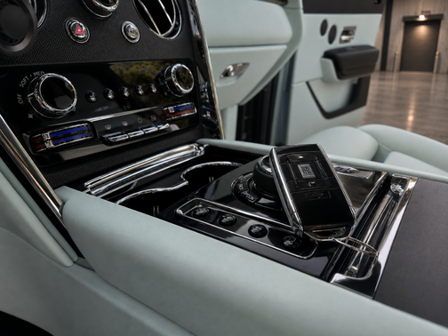 Gray 2023 Rolls-Royce Cullinan Base