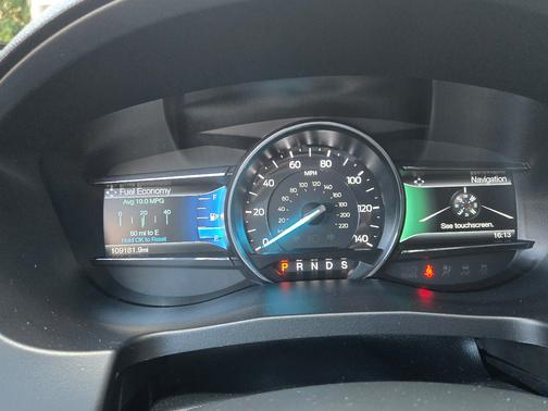 Red 2017 Ford Explorer XLT