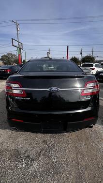 2015 Ford Taurus SEL