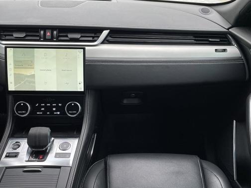 2021 Jaguar F-PACE P400 R-Dynamic S