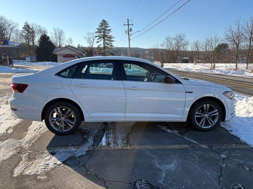 2019 Volkswagen Jetta 1.4T R-Line