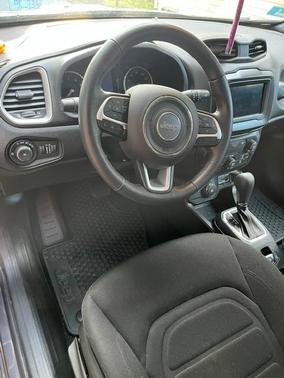 Gray 2020 Jeep Renegade Latitude