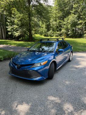 2020 Toyota Camry Hybrid XLE