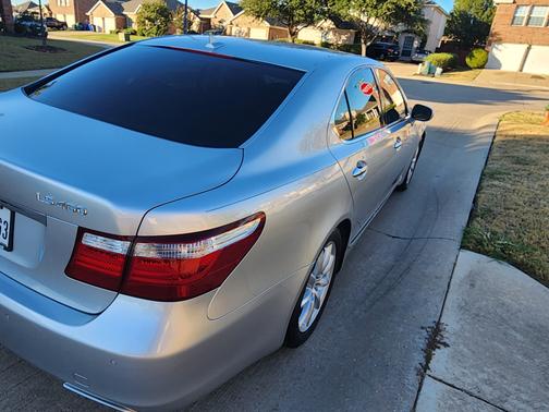 2007 Lexus LS 460 Base