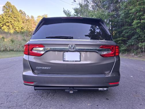 Brown 2018 Honda Odyssey EX