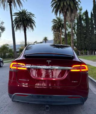 2016 Tesla Model X P90D