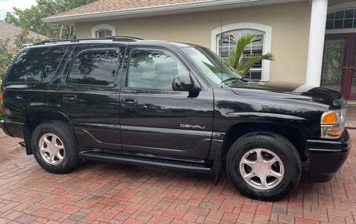 2001 GMC Yukon Denali