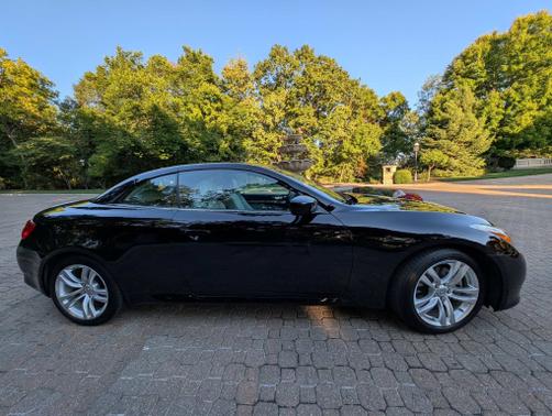 2010 INFINITI G37 Base