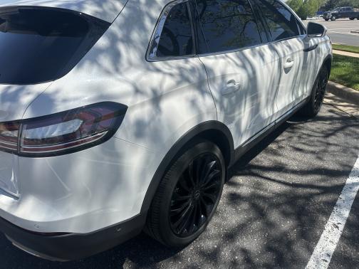 2022 Lincoln Nautilus Black Label