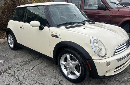 2005 MINI Cooper Base