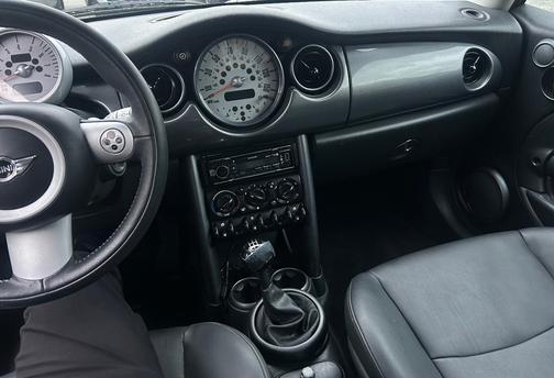 2005 MINI Cooper Base