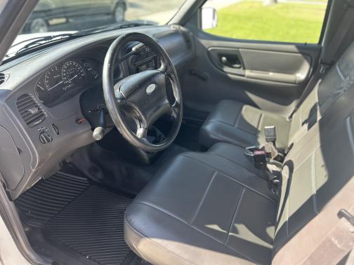 2002 Ford Ranger XL SuperCab