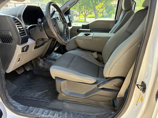 White 2018 Ford F-150 XL