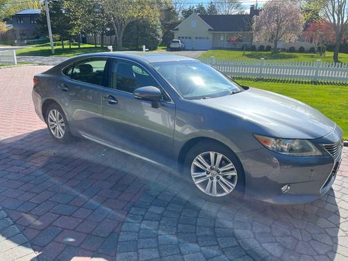 Gray 2013 Lexus ES 350 Base