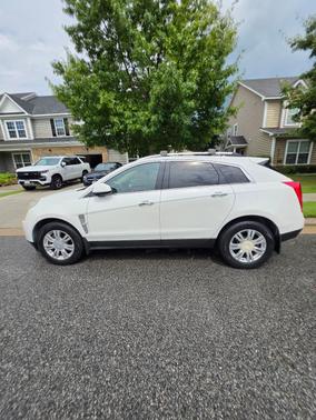 White 2012 Cadillac SRX Luxury Collection