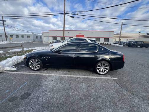 2010 Maserati Quattroporte Base