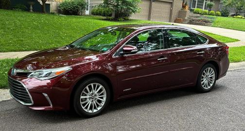 Red 2018 Toyota Avalon Hybrid Limited