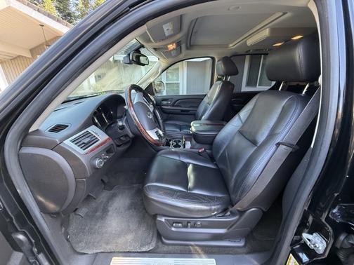 2007 Cadillac Escalade Base