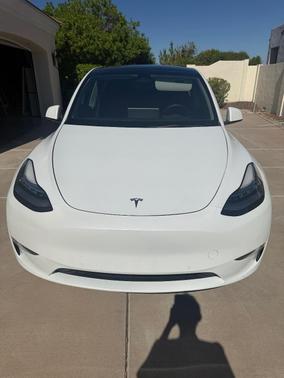 White 2022 Tesla Model Y Long Range