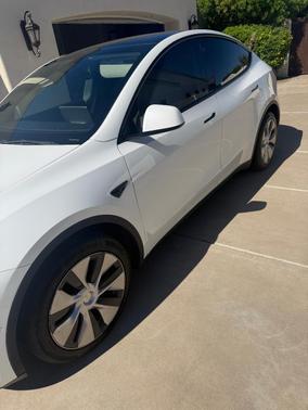 White 2022 Tesla Model Y Long Range