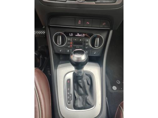 White 2017 Audi Q3 2.0T Premium