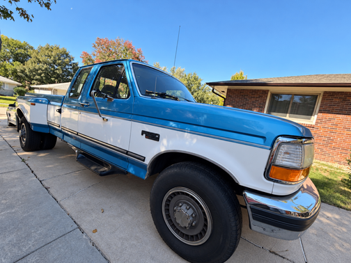 Blue 1992 Ford F-250 Custom SuperCab H/D