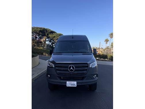 2024 Mercedes-Benz Sprinter 2500 Standard Roof