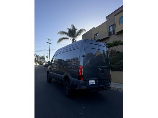 2024 Mercedes-Benz Sprinter 2500 Standard Roof