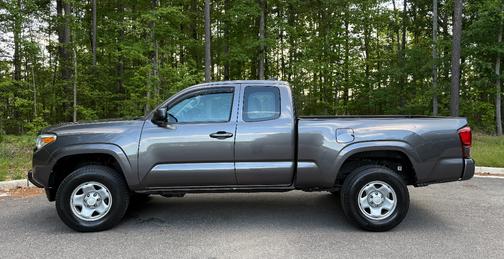 Gray 2018 Toyota Tacoma SR