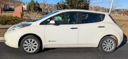 2016 Nissan Leaf S