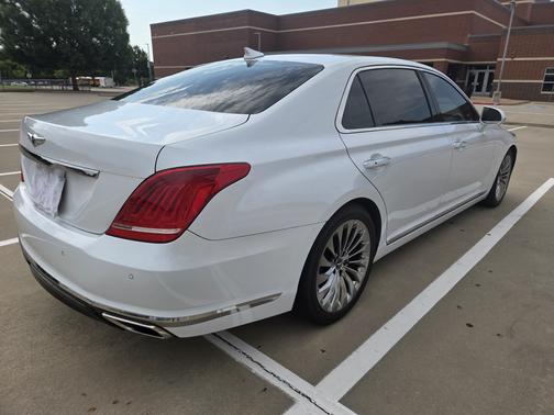White 2018 Genesis G90 3.3T Premium